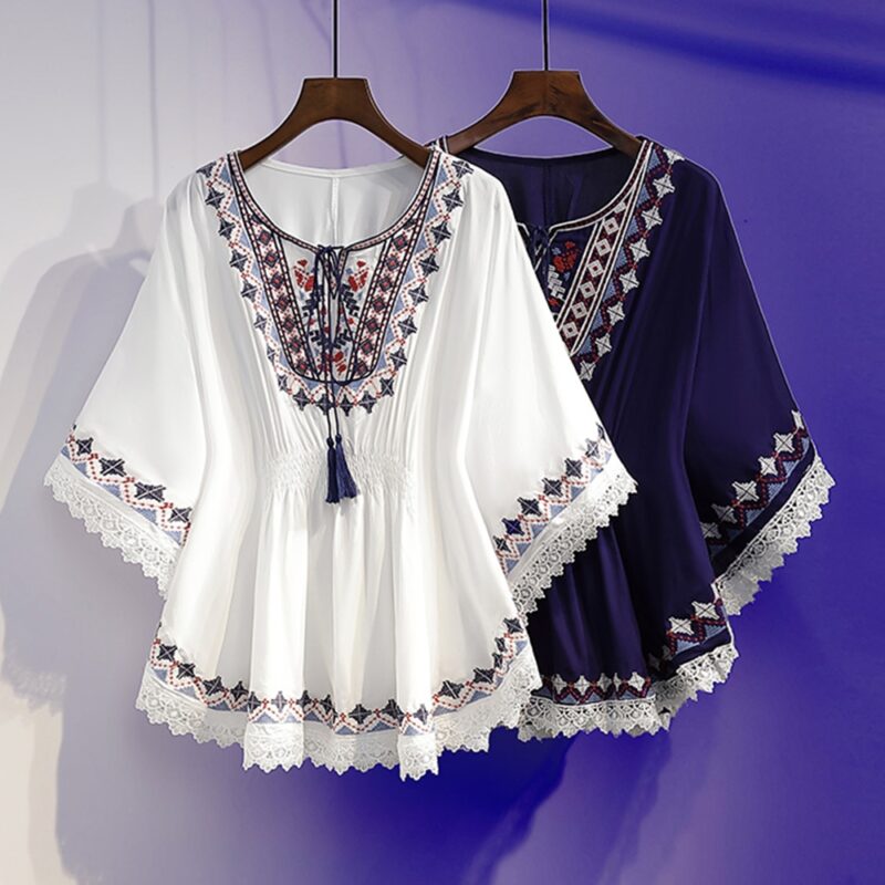 Blusa Bata Bordada Manga Curta Poncho