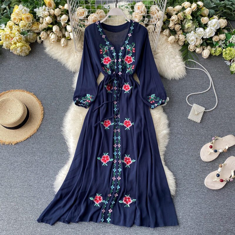 Vestido Midi com Bordados Florais Khaya 3