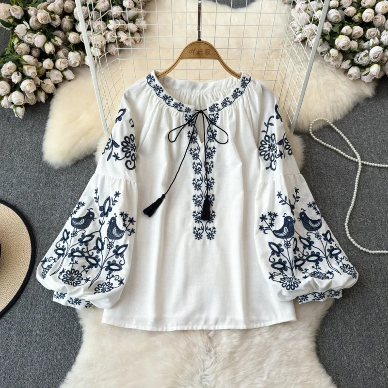 Blusa Bata Bordada Aura 7