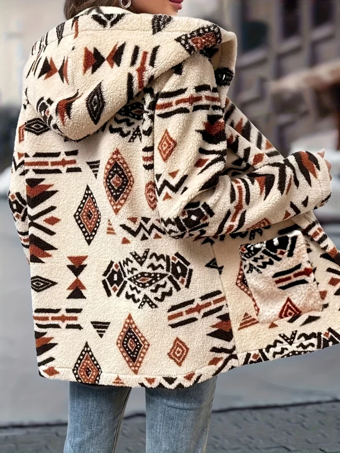 Jaqueta Pelúcia com Bolsos e Capuz - Imagem 4